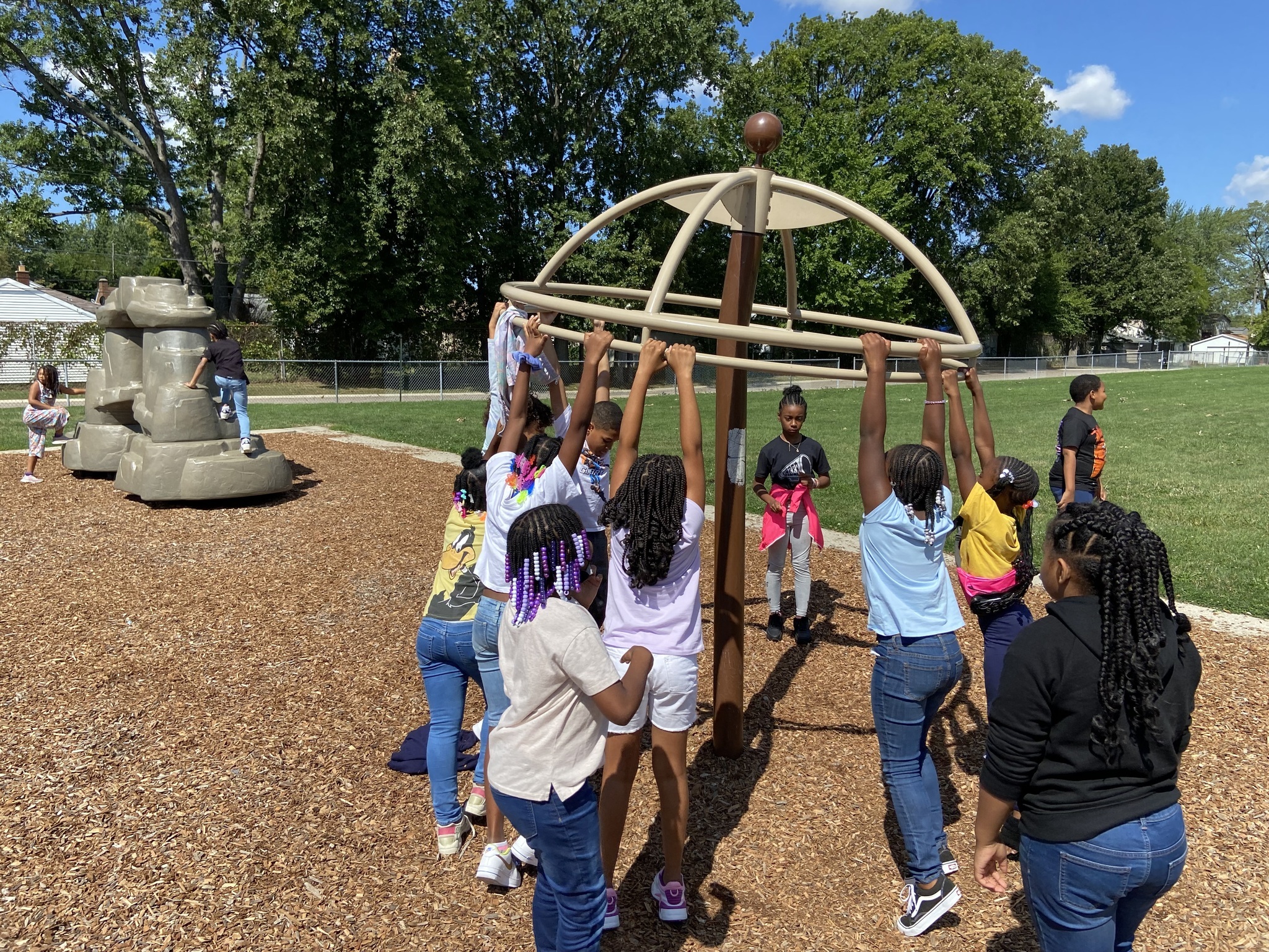 Pleasantview students playing on the playground